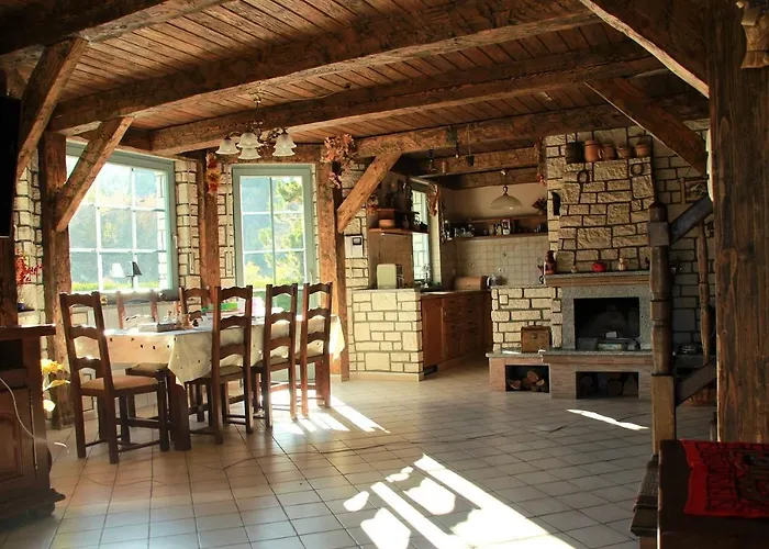 Letniskowa 10 Hotel *